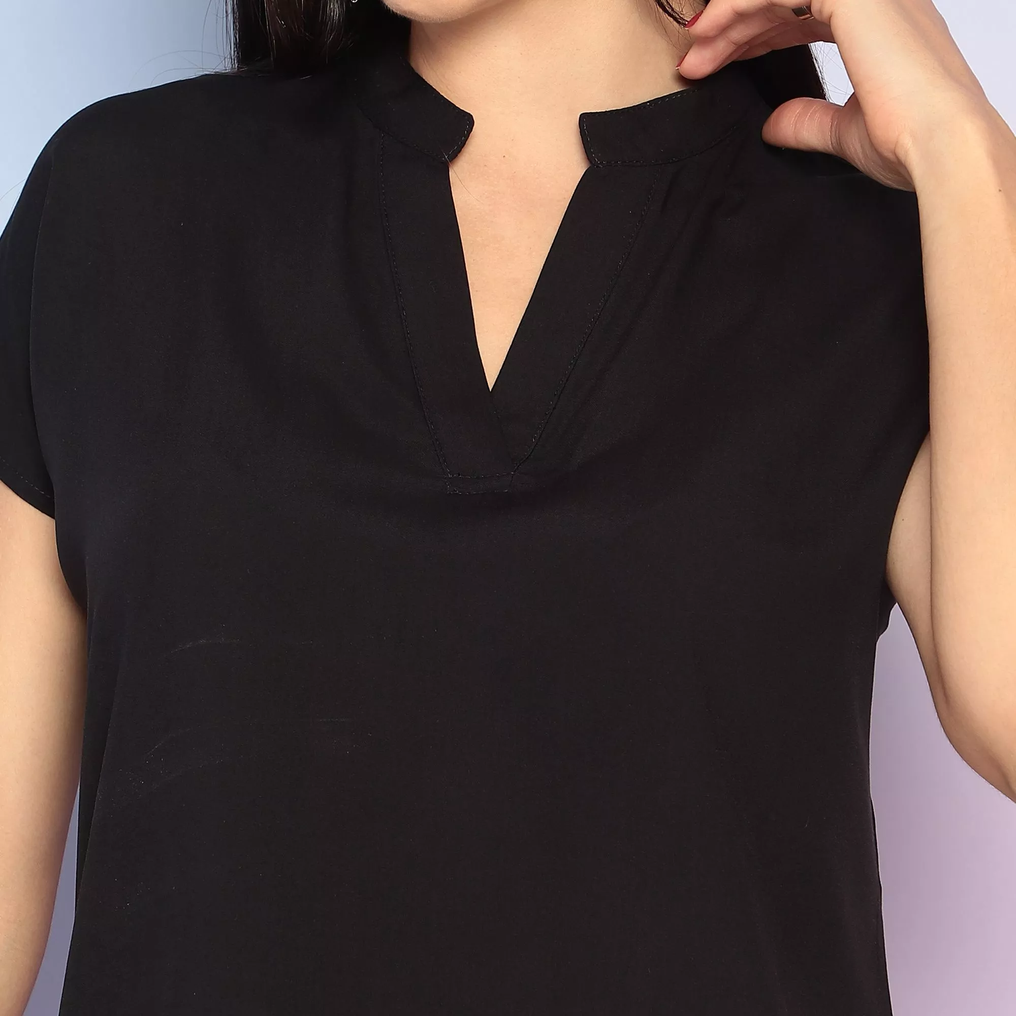 Blusa Feminina de Viscose com Decote em V - Preta - 3458