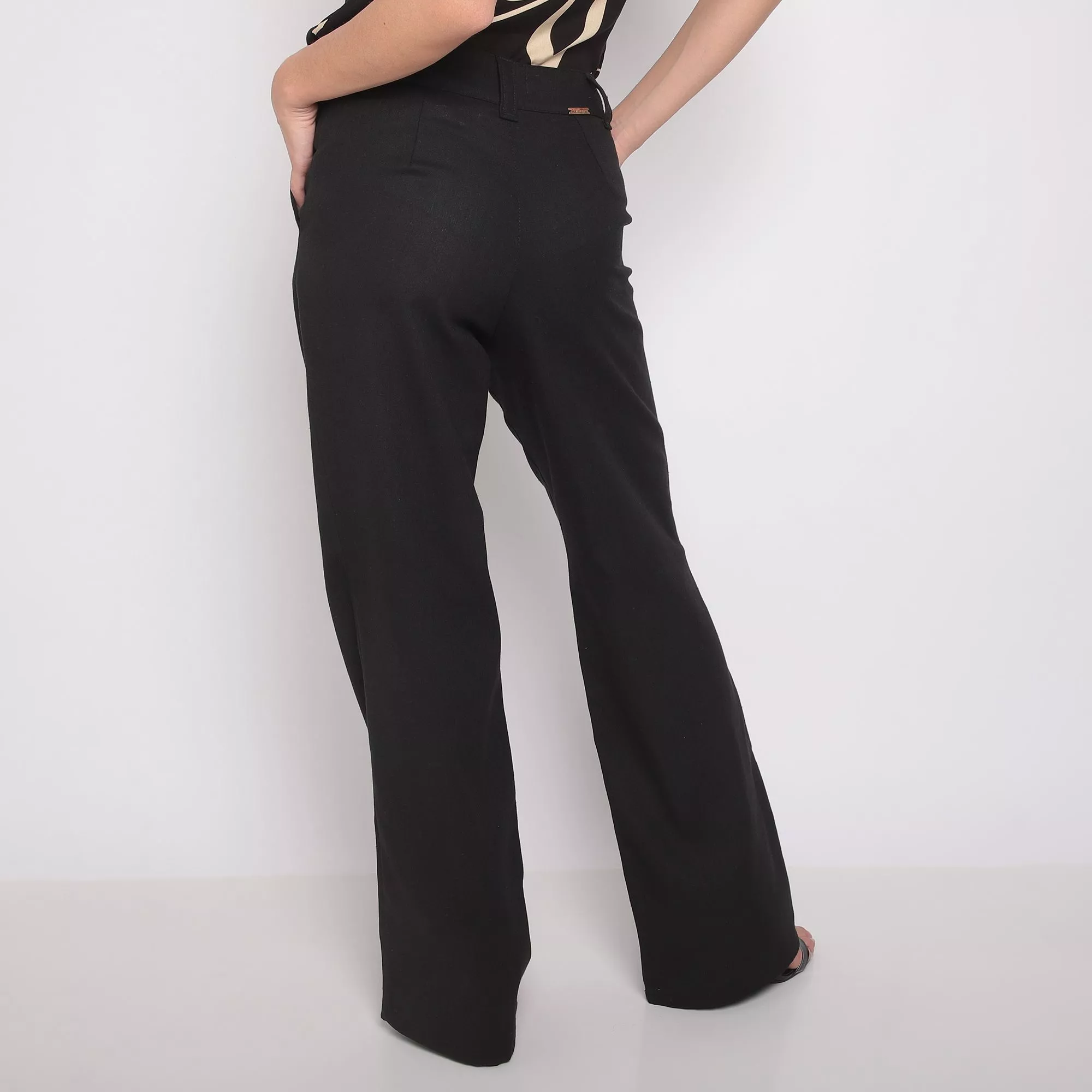 Calça Pantalona de Linho Feminina - Preta - 6150